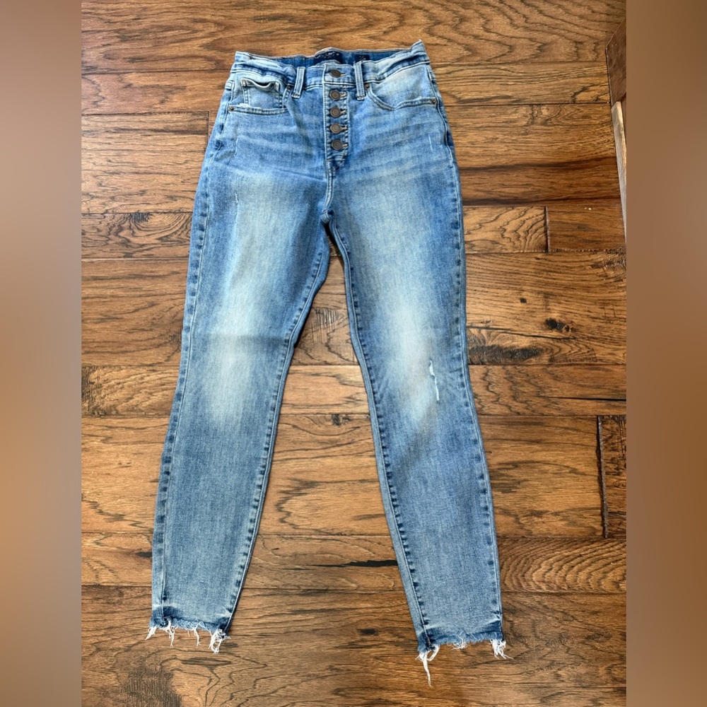 Lucky Brand High Rise Button-Fly Brigette ankle jeans